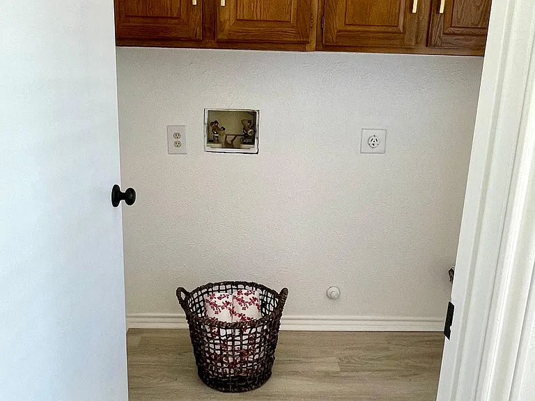 Laundry hook ups.