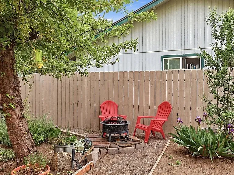 149- 1735, 1737 NE Wichita Way — Photo 16