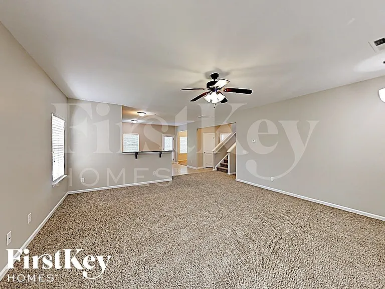 3917 Catawba Hills Dr — Photo 2
