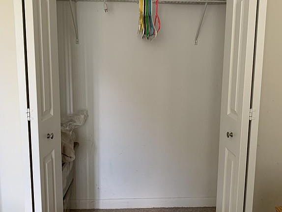 3rd image of 26 Briarwood Ln APT 6