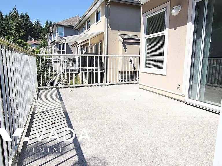 1572 Salal Cres — Photo 10