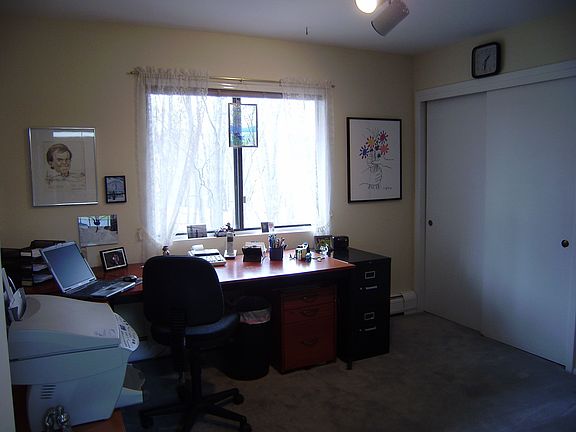 3rd image of 71 Halley Dr