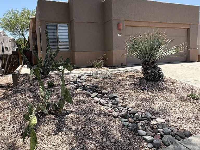 7370 E Placita Luz De La Luna — Photo 2