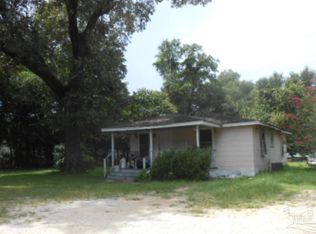 10121 Chemstrand Rd, Pensacola, FL 32534