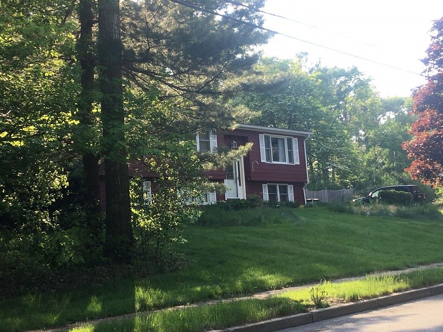 2nd image of 36 Black Brook Rd
