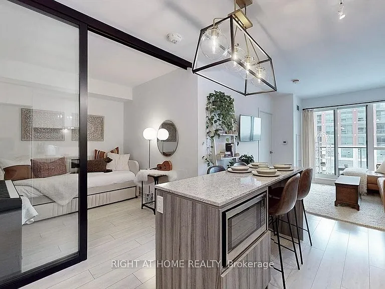 31 Tippett Rd #362 — Photo 3