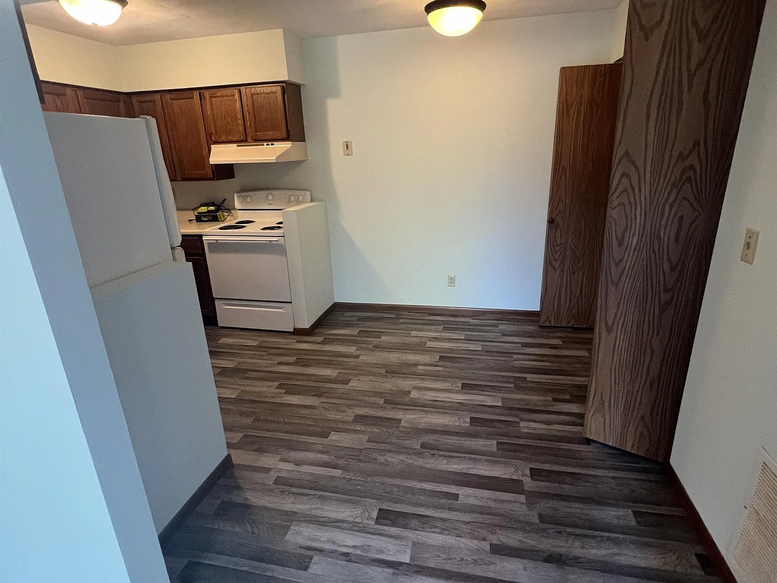 2500 & 2504 26th Avenue Court — Photo 1