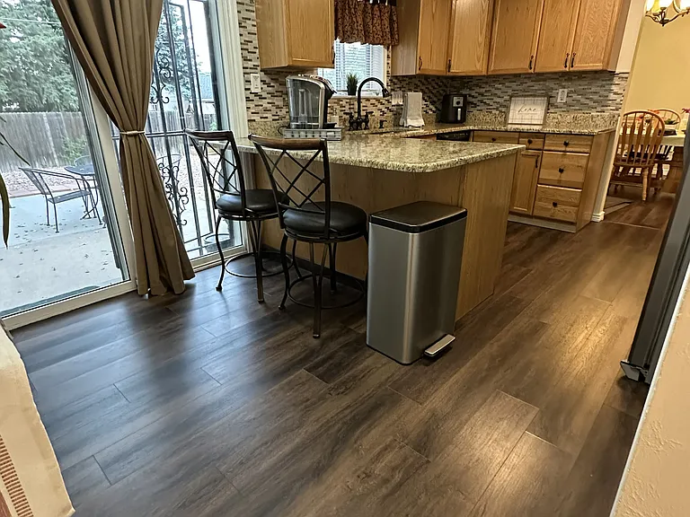 1007 Tesla Dr — Photo 16