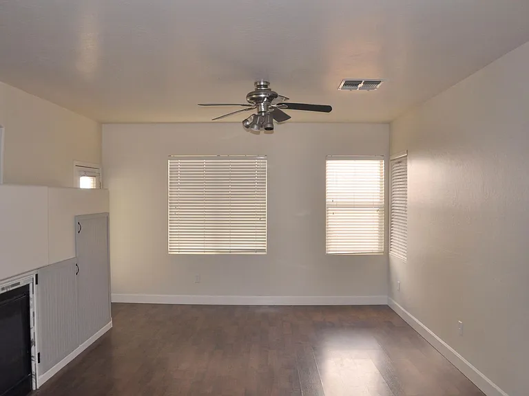 2051 S 87th Pl — Photo 7