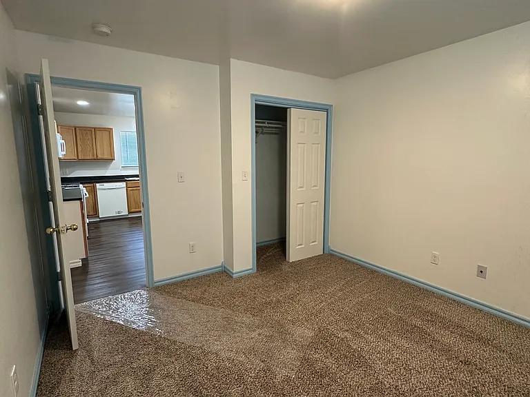 622 S Ash St — Photo 7