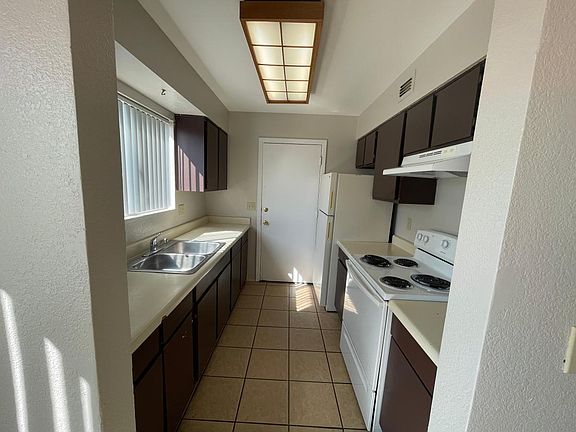 3rd image of 1640 W San Juan Trl #1652
