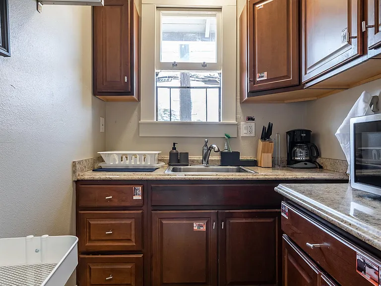 2427 Ellsworth St — Photo 120