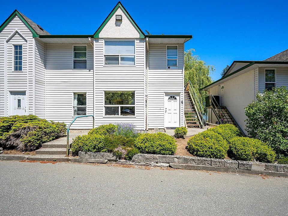 1st image of 1535 Dingwall Rd #4