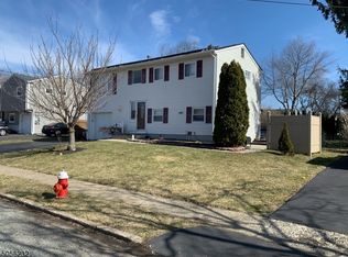 12 Herbert Ln, Hackettstown, NJ 07840