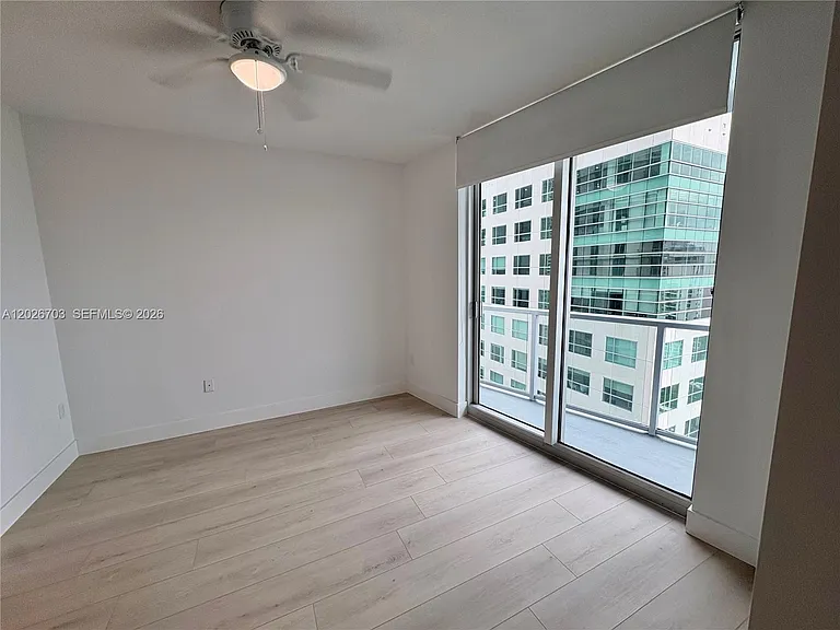 185 SW 7th St #2504 — Photo 18