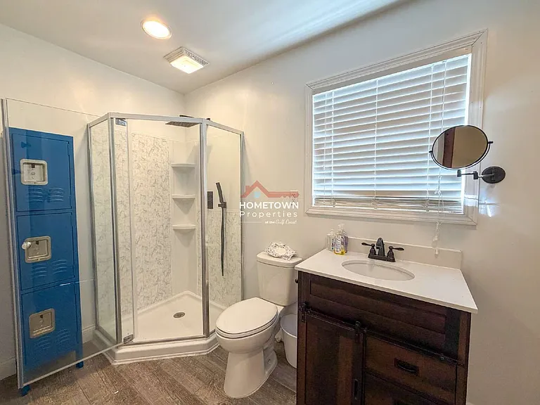 220 Cordoba St — Photo 48