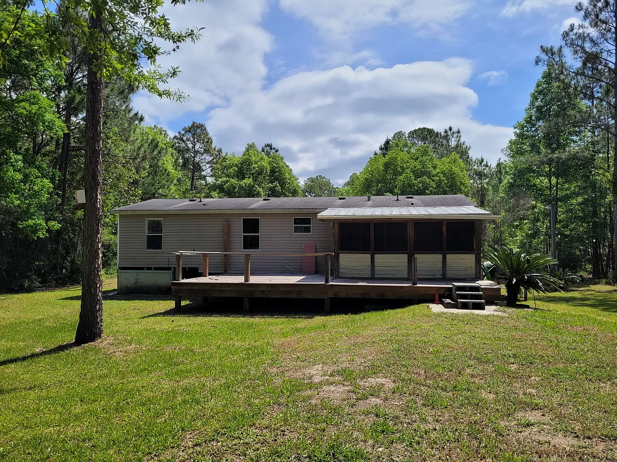 Building Photo - 131 Gator Ln