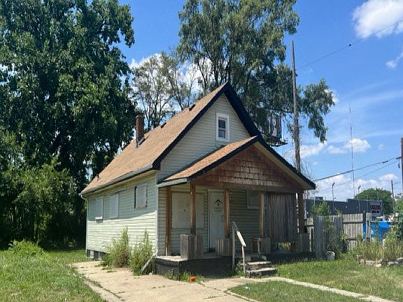 4th image of 20525 Cherrylawn St