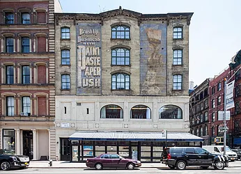 Rented by Warburg