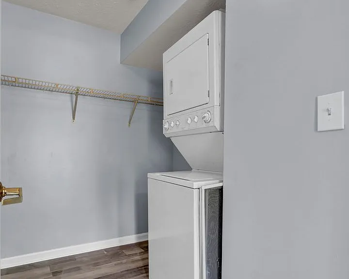 Rowan Place Apartments — Photo 50