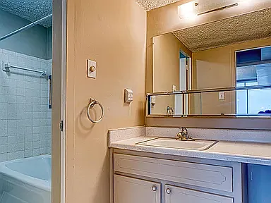 1100 Erie Ave #707EVANSVILLE — Photo 17