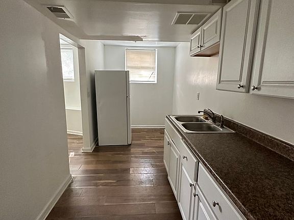 4th image of 13725 La Salle Blvd APT B2