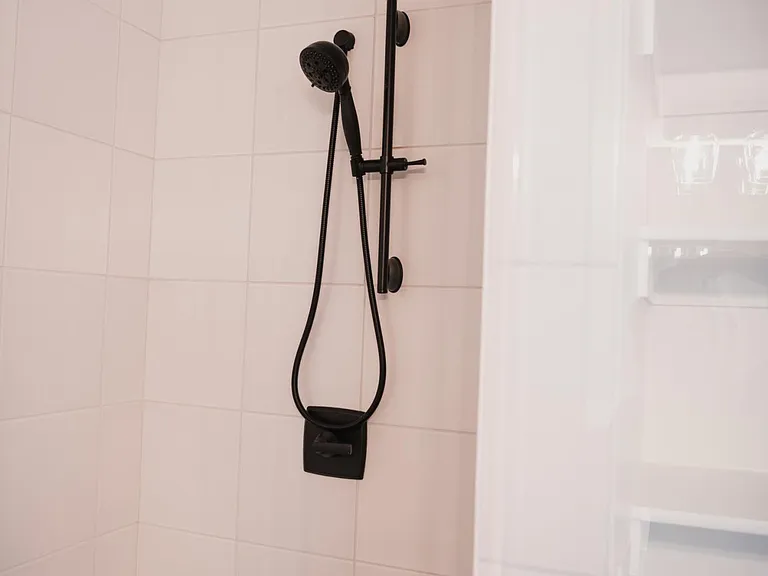 Double shower heads