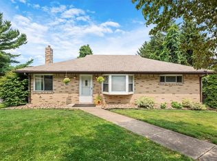 101 Forest Grove Rd, Coraopolis, PA 15108