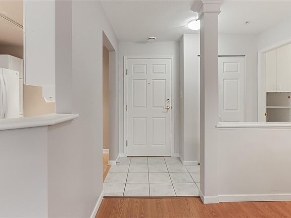 3rd image of 5620 Edgewater Ln #402