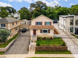 181 Santiago Ave, Rutherford, NJ 07070