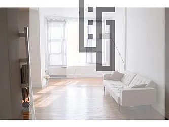 Rented by Loom Group