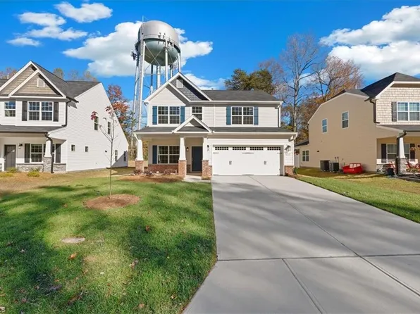 4244 Canter Creek Ln #96, High Pt, NC 27262
