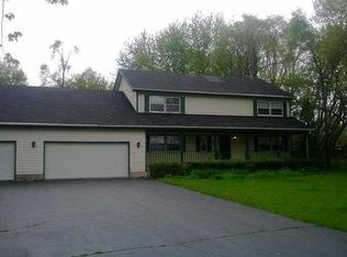 638 Meadow Ln, Winthrop Harbor, IL