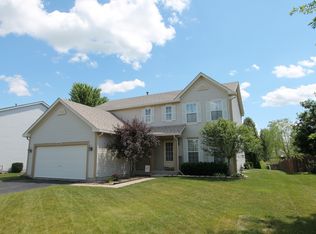 1261 E Fox Chase Dr, Round Lake Beach, IL