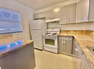 3199 Foxcroft Rd APT 113, Hollywood, FL 33025