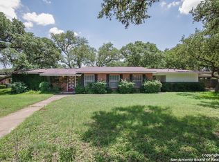 126 Donella Dr, Hollywood Park, TX 78232