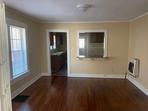 5th image of 550 Marianna St