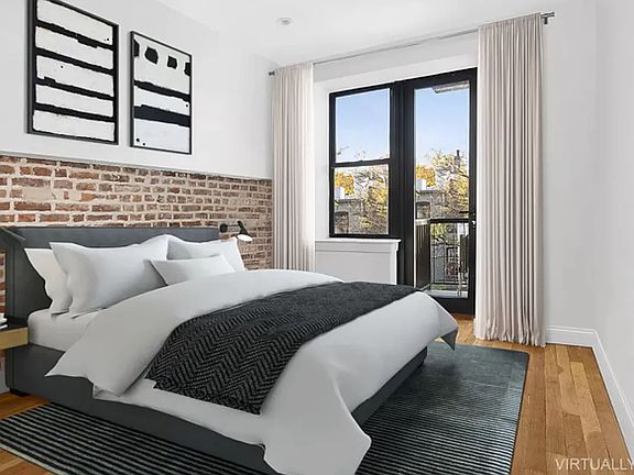 4th image of 315 Cornelia St #4