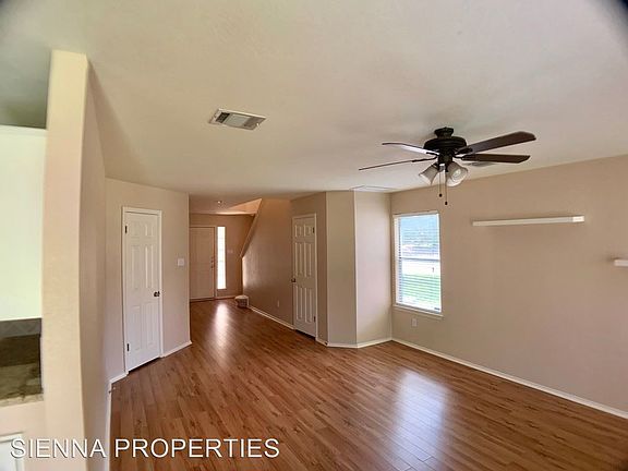 3rd image of 14800 Montoro Dr