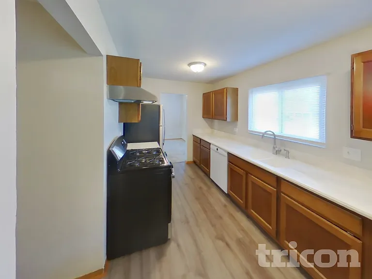1331 Fairfield Ct — Photo 7