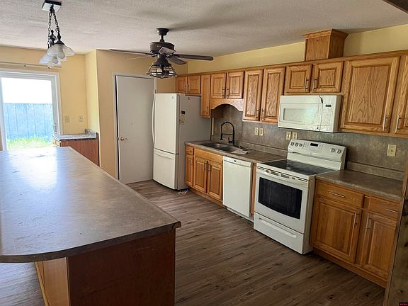 3rd image of 58 Chapman Rd