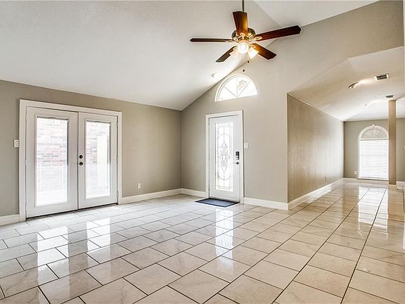 4th image of 6704 Silver Sage Dr