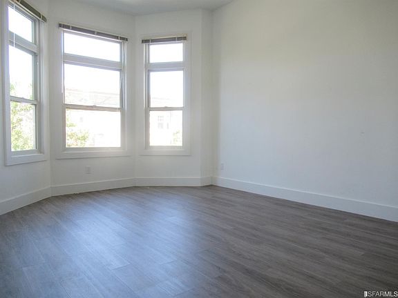 5th image of 1048 Divisadero St