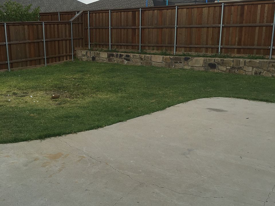 2nd image of 1104 Augustin Dr