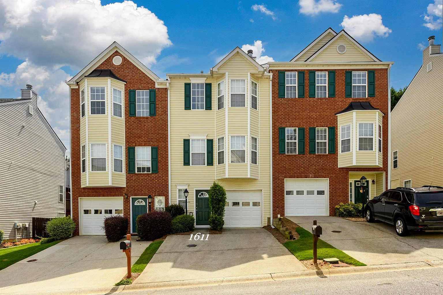1611 Indian Way photo 1