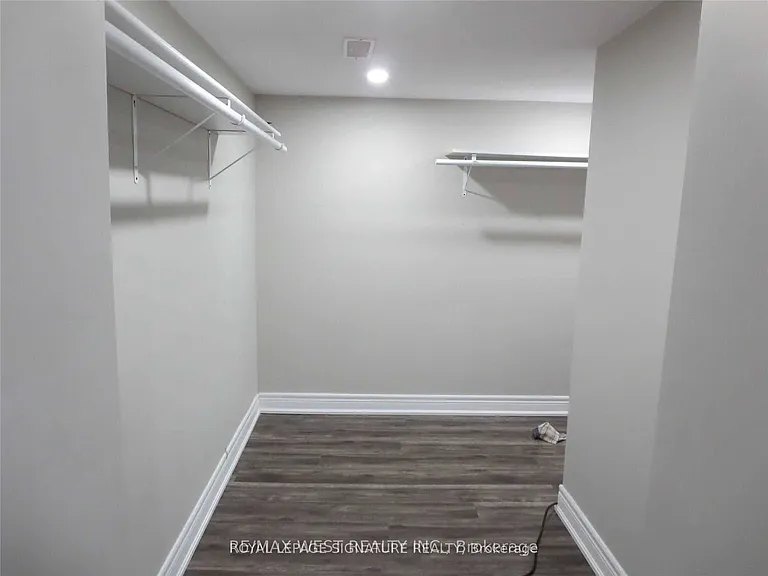 6 Venue Rd #BASEMENT — Photo 14