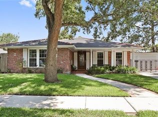 2400 Lark St, New Orleans, LA 70122