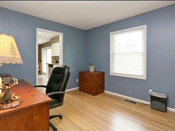 5th image of 16510 Gannon Ave