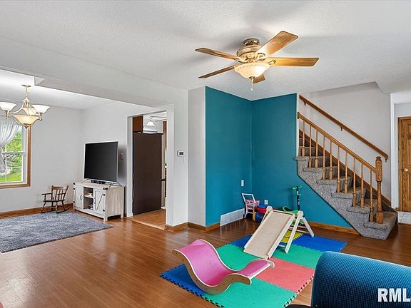 4th image of 3960 N Northbrook Dr