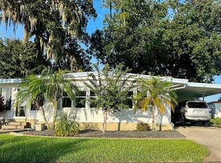 165 Azalea Trl, Leesburg, FL 34748